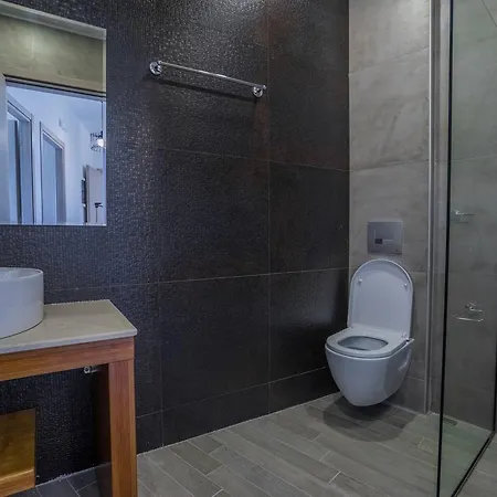 Katsaros Luxury Apts Ii 5 Min Walk To