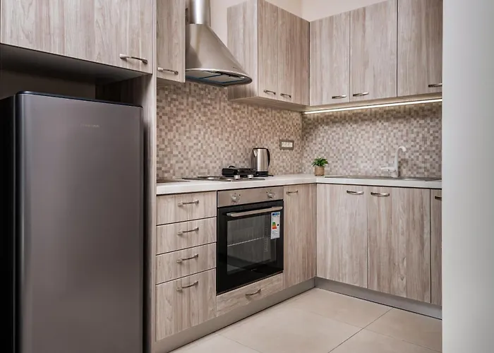 Katsaros Luxury Apts 5 Min Walk To
