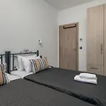 Katsaros Luxury Apts 5 Min Walk To Apartment