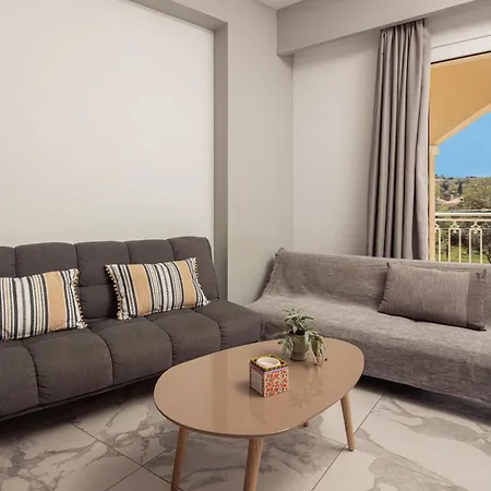 Katsaros Luxury Apts 5 Min Walk To