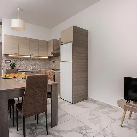 Katsaros Luxury Apts 5 Min Walk To *