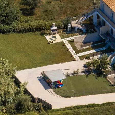 Katsaros Luxury Apts 5 Min Walk To *