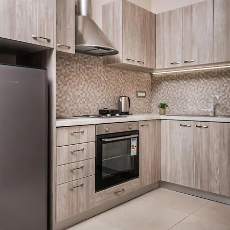 Katsaros Luxury Apts 5 Min Walk To