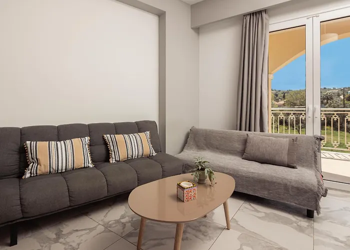 Katsaros Luxury Apts 5 Min Walk To