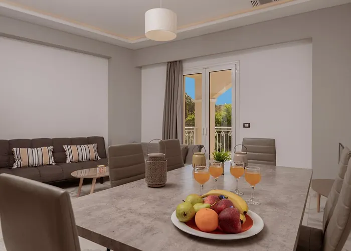 Katsaros Luxury Apts 5 Min Walk To *