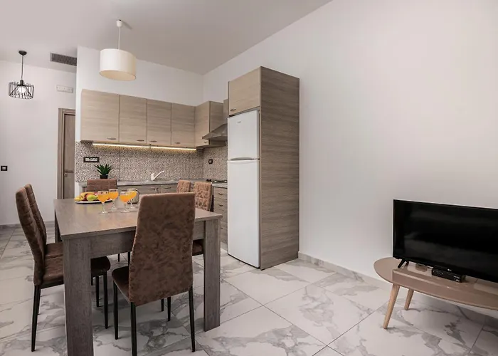 Katsaros Luxury Apts 5 Min Walk To *