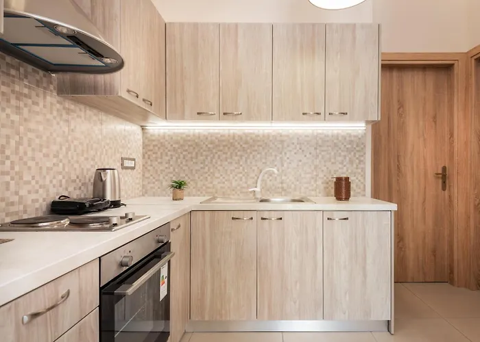 Appartamento Katsaros Luxury Apts 5 Min Walk To