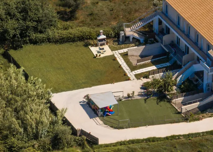 Katsaros Luxury Apts 5 Min Walk To *